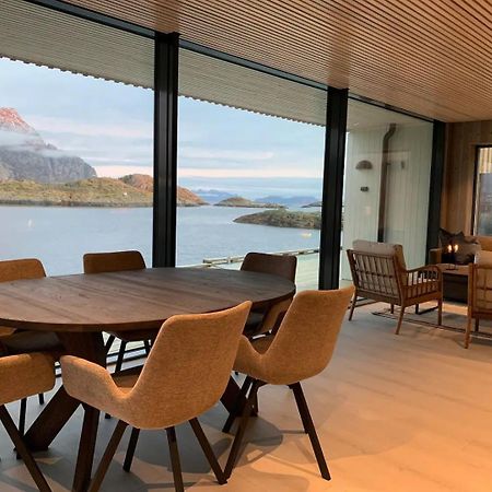 Stor Moderne Leilighet I Henningsvaer, 70 Kvm Exterior photo